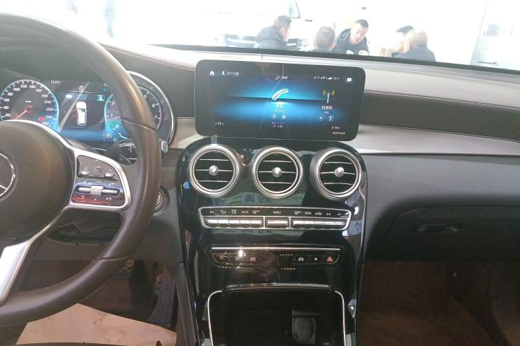 Used Mercedes-Benz GLC 2021 GLC 260 L 4MATIC Dynamic Edition