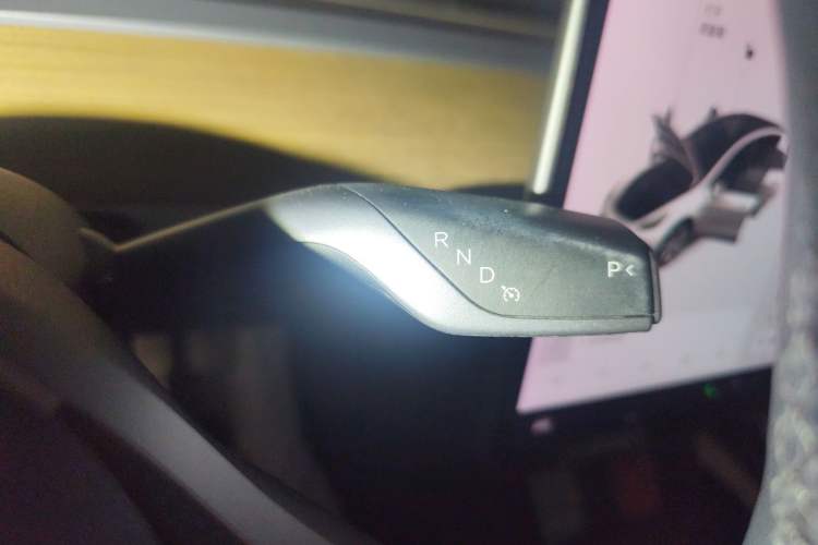 Used Tesla Model Y 2021 Standard Range Rear-Wheel Drive Version