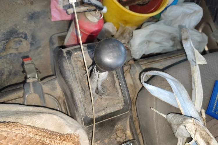 Used Wuling Rongguang 2017 1.5L Extended Basic Version Gear Lever