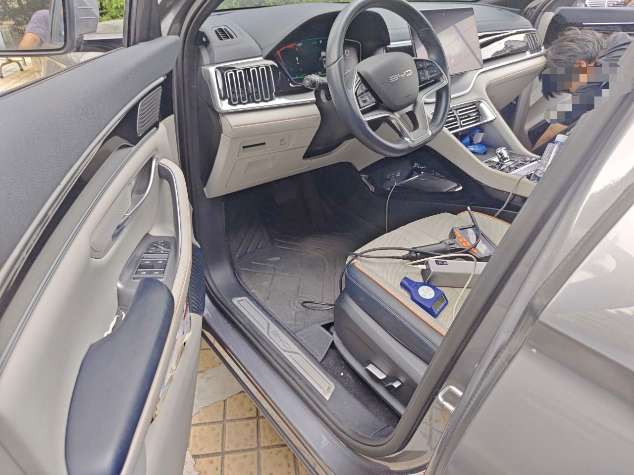 BYD Song PLUS New Energy 2023 Champion Edition EV 520KM Flagship Model — снимка 16