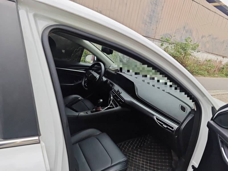 Used CHANGAN Eado 2022 PLUS 1.6L GDI Manual Luxury Model — 20