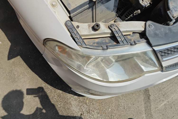 Used Wuling Hongguang 2016 1.5L Restyled S Comfort Version Right Front Headlight