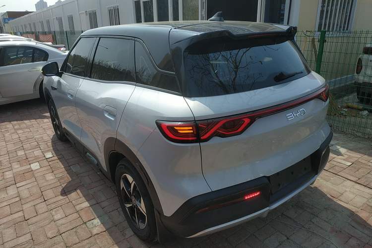 Used BYD Yuan UP 2024 301KM Leading Edition Exterior 2