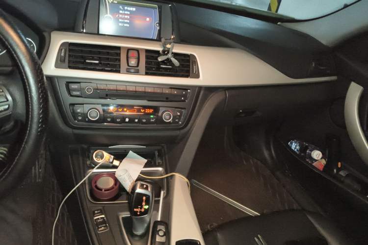 Used BMW 3 Series 2013 320i Sport Edition
