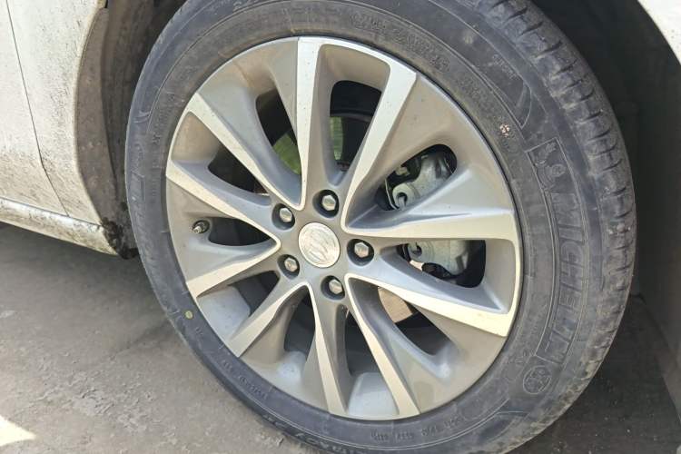 Used Buick GL6 2021 323T Mild Hybrid Connect Luxury Model
