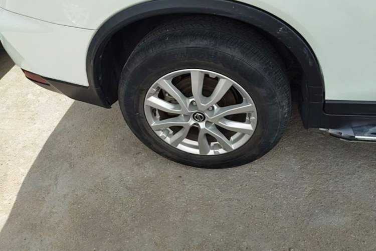 Used Nissan X-Trail 2019 2.0L CVT Smart Connect Comfort Edition 2WD

