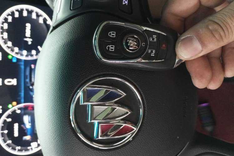 Used Buick GL8 2021 ES Land Cruiser 653T Luxury Edition