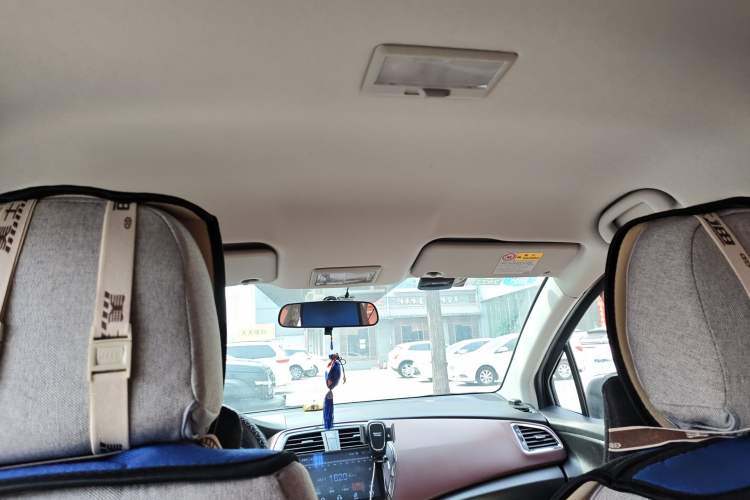 Used Suzuki Vitara S-Cross 2017 1.6L CVT Two-Wheel Drive Urban Fashion Model
