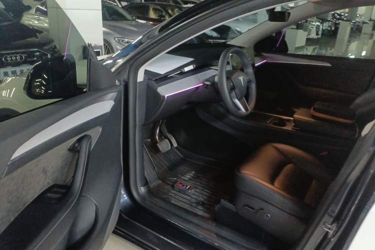 Used Tesla Model Y 2024 Rear-Wheel-Drive Version