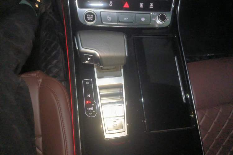 Used Audi A8 2021 A8L 50 TFSI quattro Luxury Model Gear Lever
