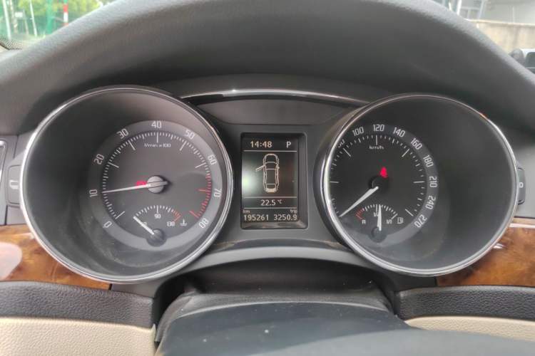 Used Skoda Superb 2012 1.8TSI Automatic Elegant Edition
