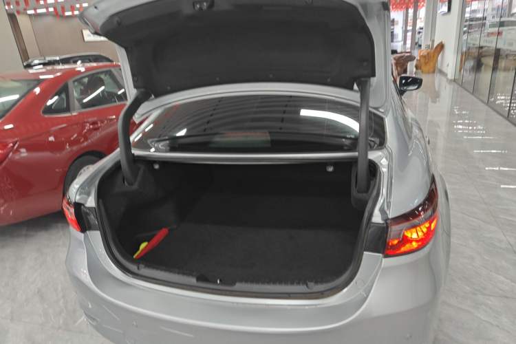 Used Mazda Atenza 2020 2.5L Skyline Sport Edition
