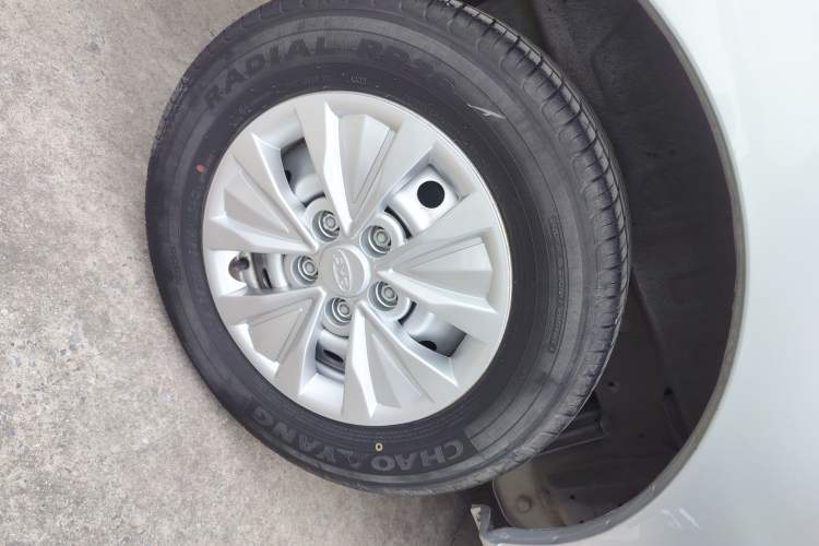 Used JAC Refine M3 2022 PLUS Standard Model 1.5T
