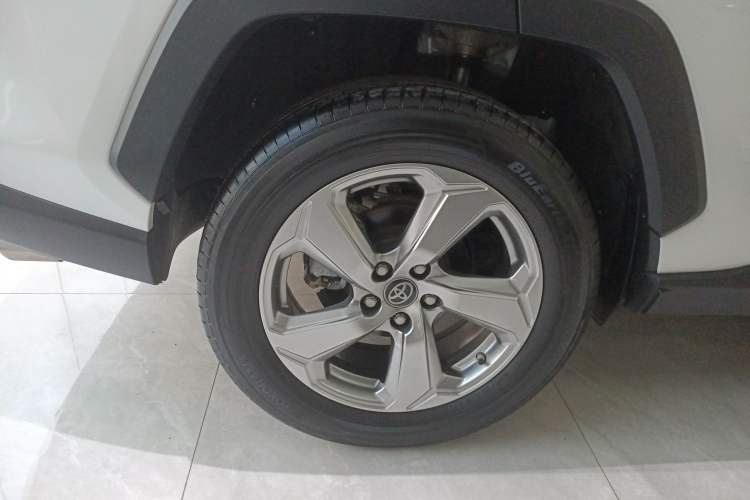 Used Toyota RAV4 2022 2.0L CVT Two-Wheel Drive Fashion Plus Edition