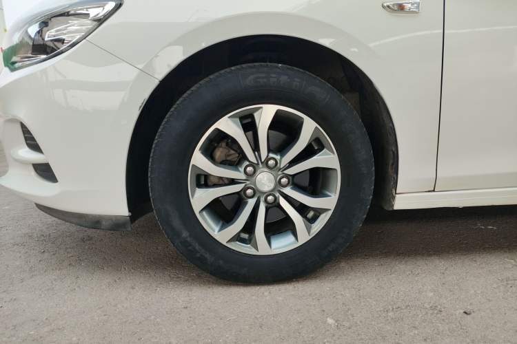 Used Chevrolet Cavalier 2019 320 Automatic Enjoyment with Sunroof