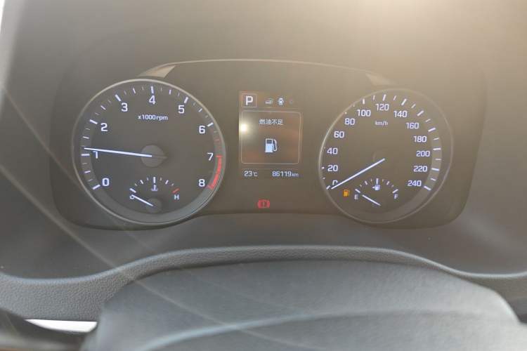 Used Hyundai Elantra (6th Generation / Lingdong) 2016 1.6L Automatic ZhiXuan – Elite Version