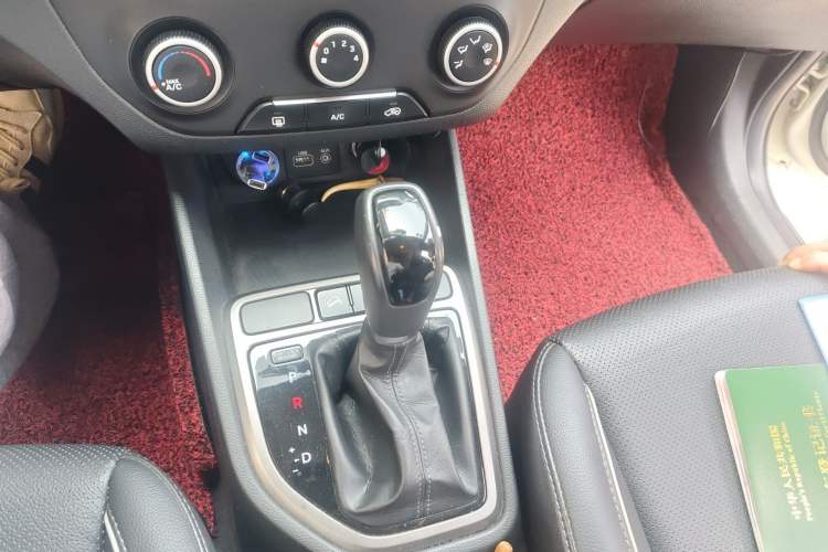 Used Hyundai ix25 2015 1.6L Automatic Two-Wheel Drive Smart GLS Trim