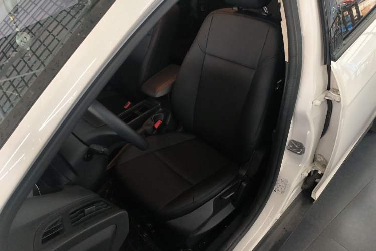 Used Ford Focus 2017 Hatchback 1.6L Automatic Comfort Plus SmartDrive Edition
