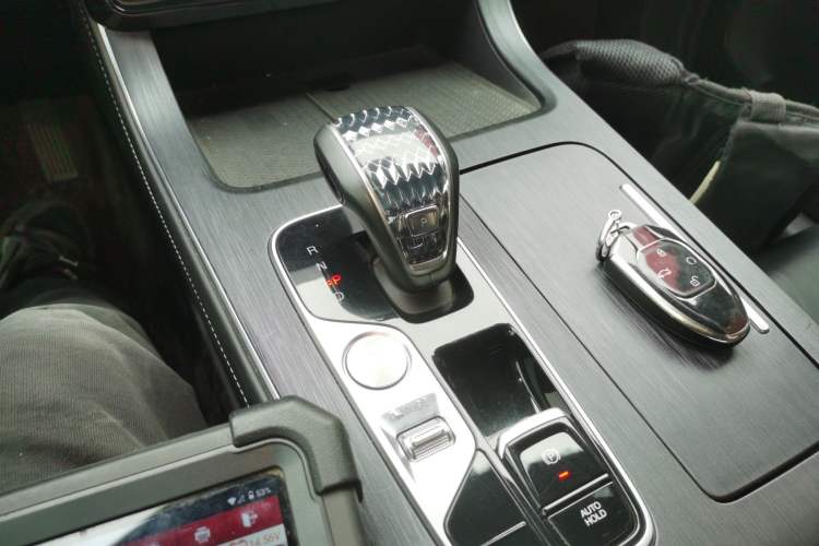 Used GAC Trumpchi GS8 2022 Linghang Series 2.0 TGDI Two-Wheel-Drive Luxury Smart Connectivity Version (7 Seats)
