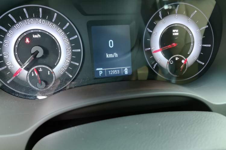 Used Roewe 950 2012 2.0L Elegant Edition