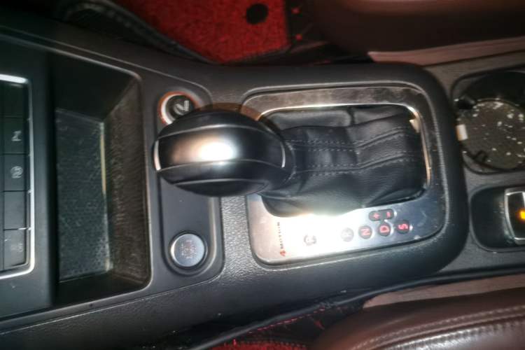 Used Volkswagen Tiguan 2013 2.0 TSI Automatic All-Wheel-Drive Flagship Edition