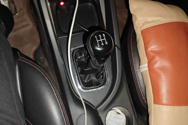 Used Changan CS35 2015 1.6L Manual Luxury Model China IV Standard
