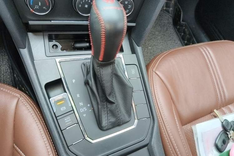 Used Volkswagen Lamando 2015 230TSI DSG Fashion Edition