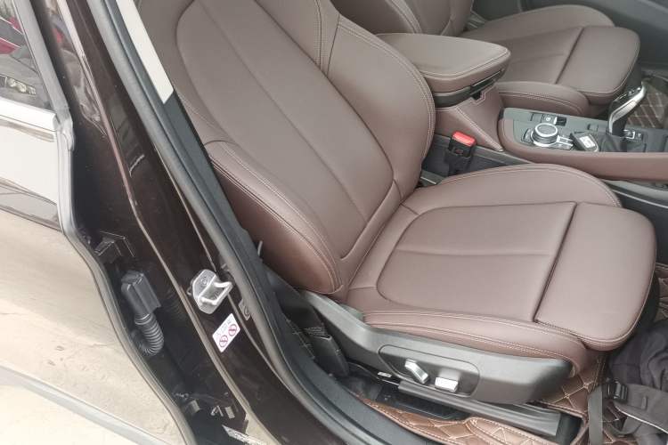 Used BMW X1 2021 Restyled sDrive25Li Leading Edition Right Front Seat