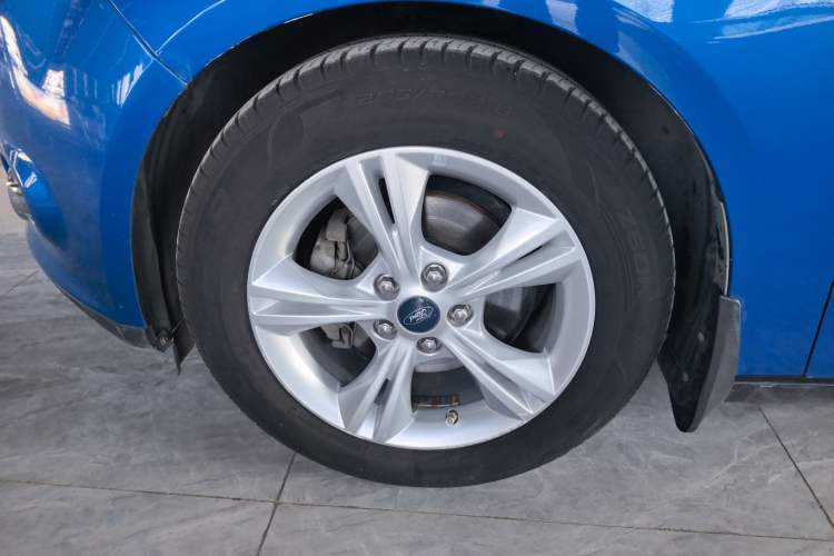 Used Ford Focus 2012 Hatchback 1.6L Automatic Fashion Edition
