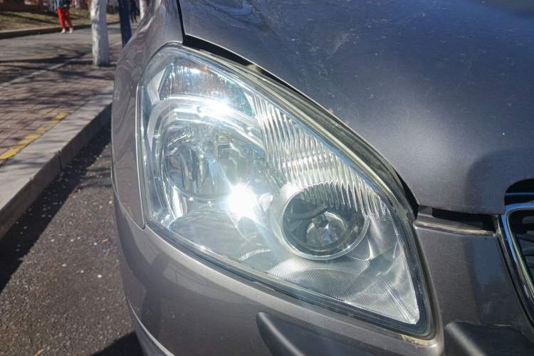 Used Nissan Qashqai 2012 2.0 XV LE CVT 2WD Right Front Headlight