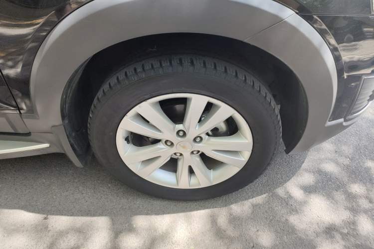 Used Chevrolet Captiva 2015 2.4L 4x4 Flagship Edition 7-Seater