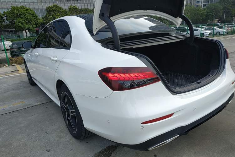 Used Mercedes-Benz E-Class 2021 Updated E 260 Fashion Sport Edition
