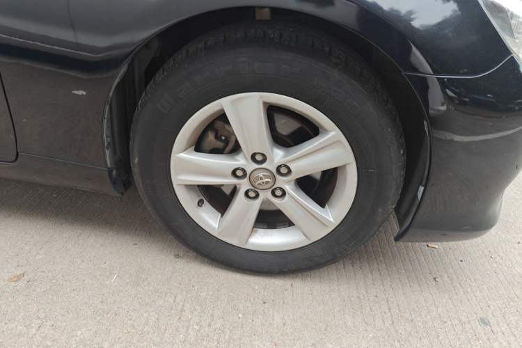 Used Toyota Reiz 2010 2.5S Fengdu Jinghua Edition Right Front Wheel Hub