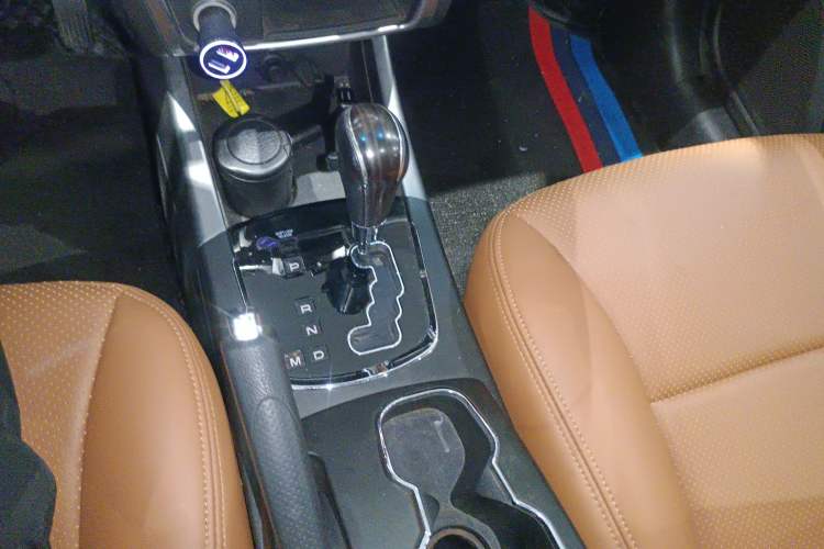 Used SsangYong Korando 2014 2.0L Gasoline Two-Wheel Drive Automatic Elite Navigation Edition
