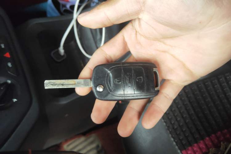 Used Wuling Hongguang 2019 1.5L S Basic Version China VI Standard LAR
