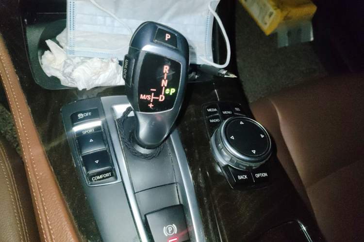 Used BMW 5 Series 2014 528Li Leading Model Gear Lever