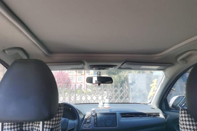 Used Honda Vezel 2022 1.5L CVT Phantom Night Pioneer Edition Headliner