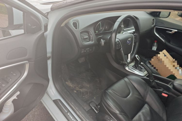 Used Volvo V40 2013 2.0T Zhiya Edition