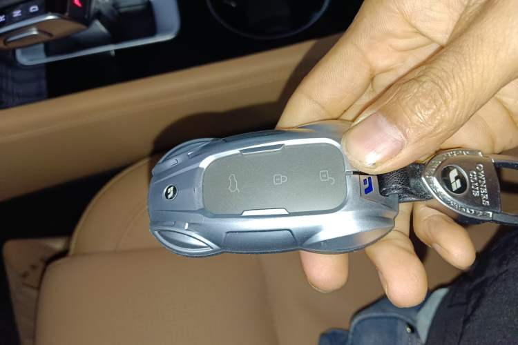 Used Li Auto ONE 2021 Extended-Range 6-Seater Version Interior 1