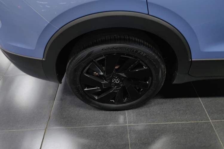 Used Volkswagen Tharu 2025 NewRui 300TSI Prestige Edition
