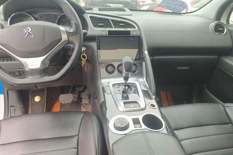 Used Peugeot 3008 2015 1.6THP Automatic Classic Edition Gear Lever