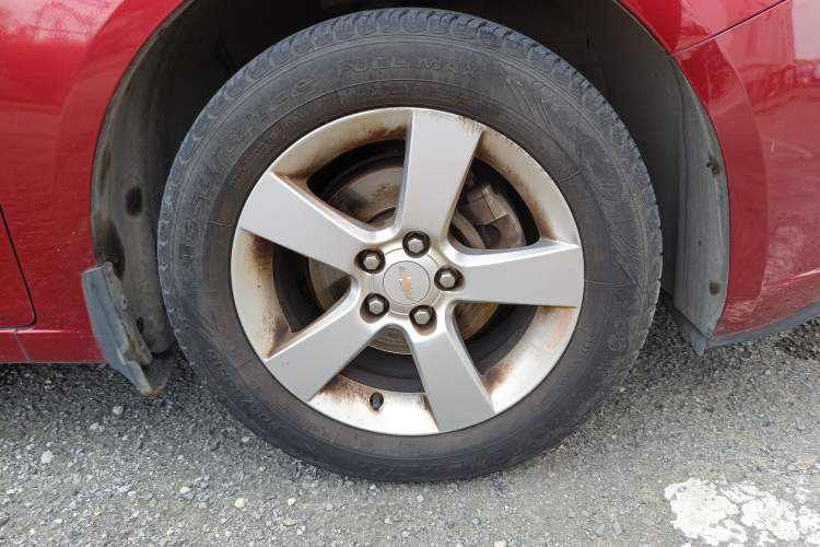 Used Chevrolet Cruze 2013 1.8L SE AT Right Front Wheel Hub