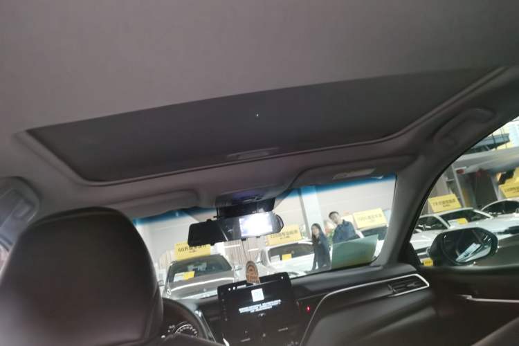 Used Toyota Camry 2021 2.0G Luxury Edition