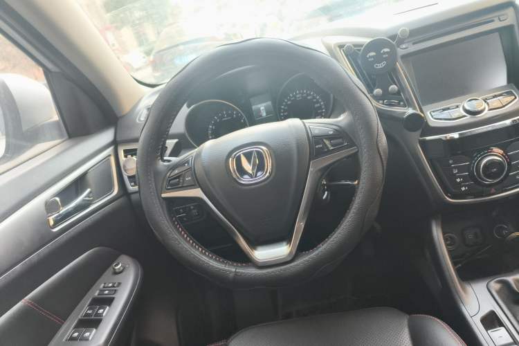 Used Changan CS75 2014 2.0L Manual Luxury Version China IV Standard