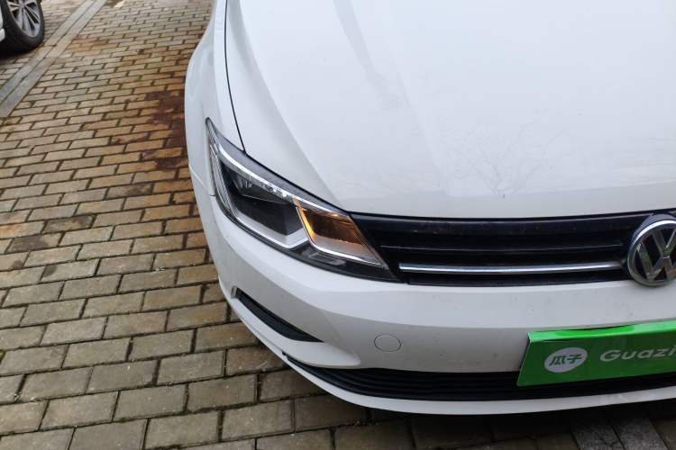 Used Volkswagen Lamando 2017 230TSI DSG Fashion Edition
