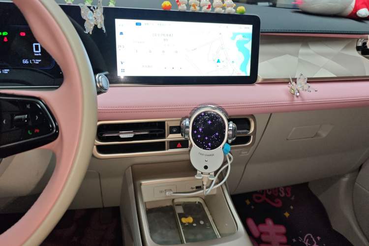 Used Geometry E Firefly 2024 301km Starlight Audio And AC Panel