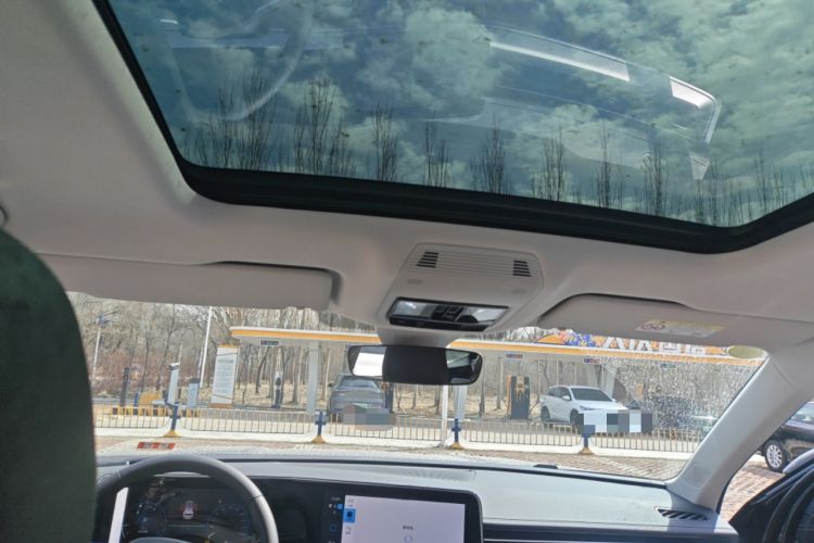 Used Volkswagen Tavendor 2025 Model 330TSI Luxury Journey—Shared Enjoyment Edition Headliner