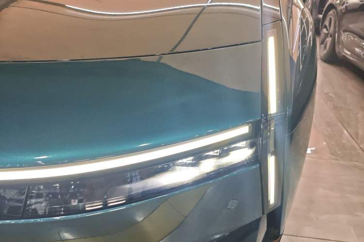 Used XPeng P7 2025 Model—750 All-Wheel-Drive High-Performance Ultra