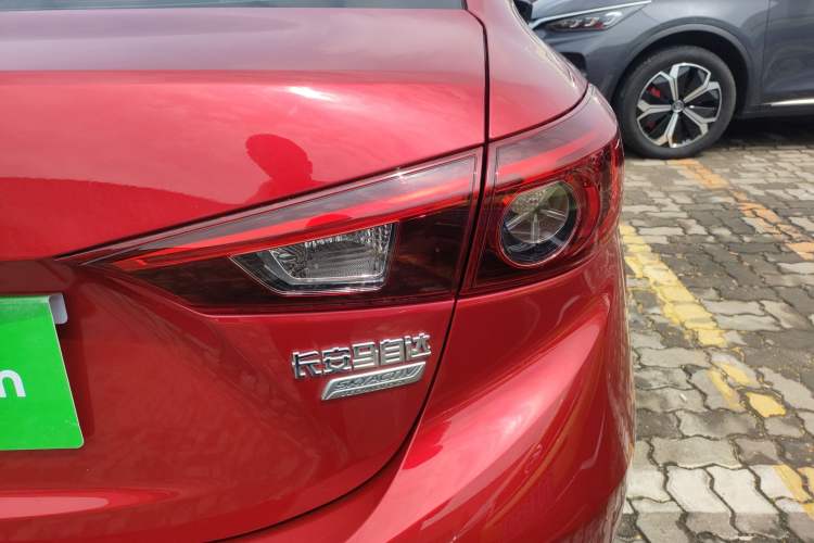 Used Mazda 3 Axela 2017 Sedan 1.5L Automatic Luxury Model Emission Standard China V