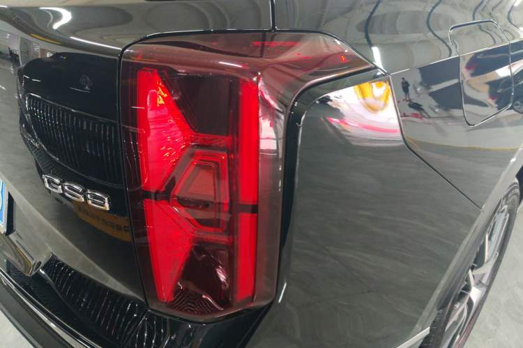 Used GAC Trumpchi GS8 2025 Linghang Series 2.0 TGDI Two-Wheel-Drive Luxury Edition 5 Seats